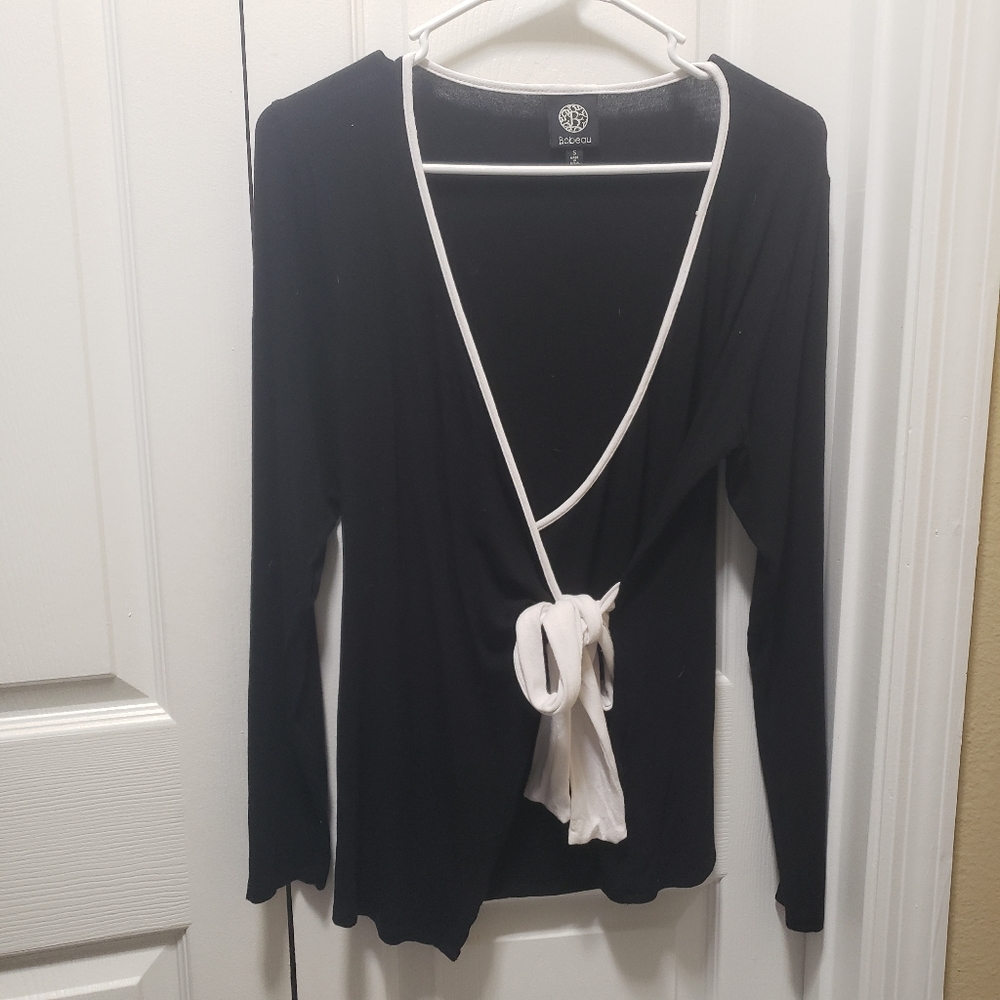Bobeau Wrap Top Size Small
